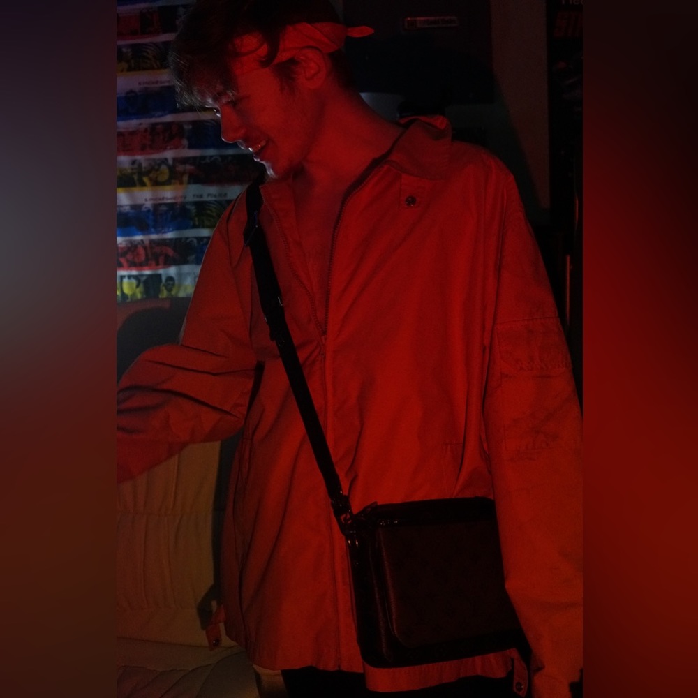 Meet your Posher, Logan